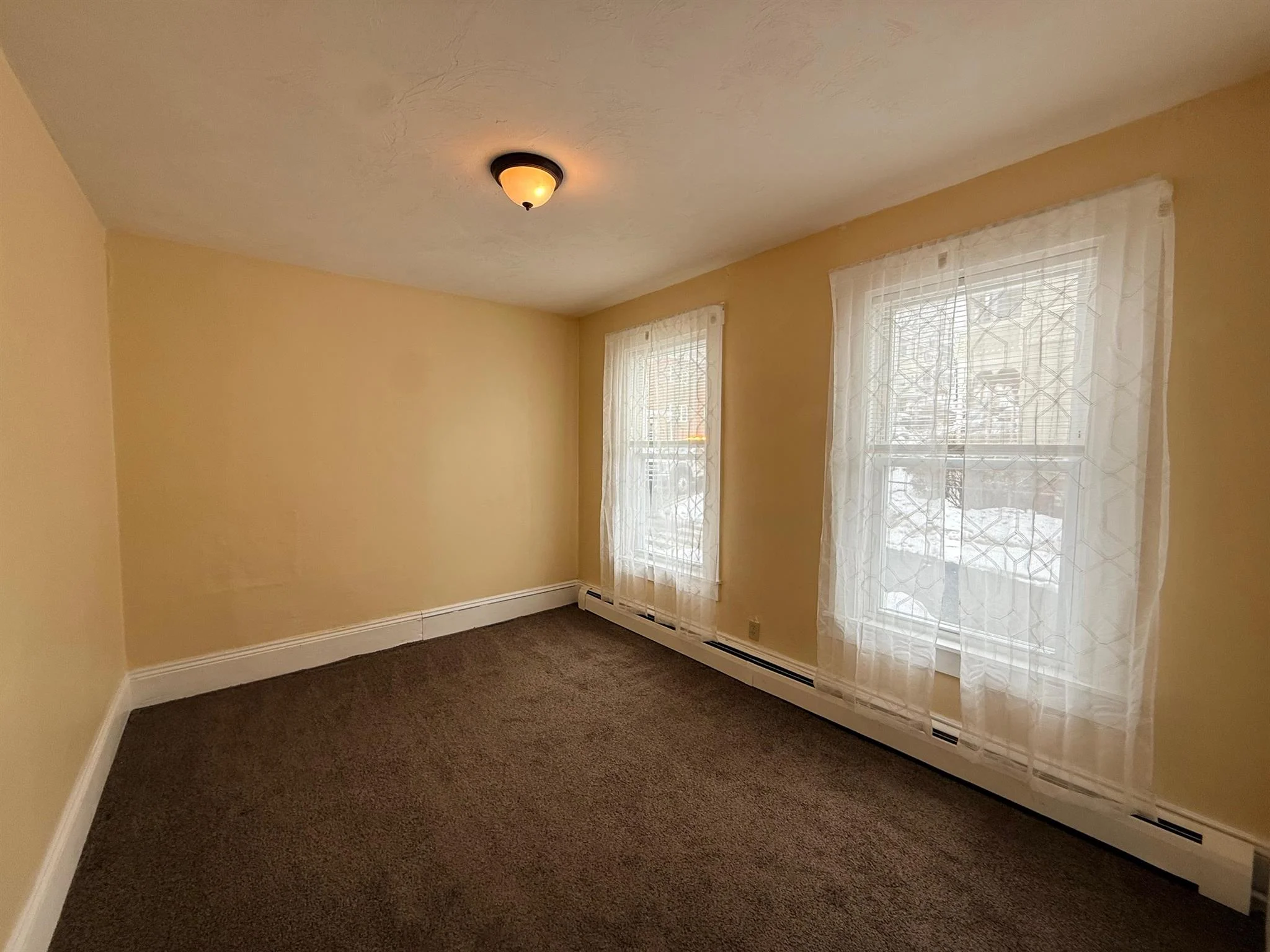 15 Laurel St, Ward Two