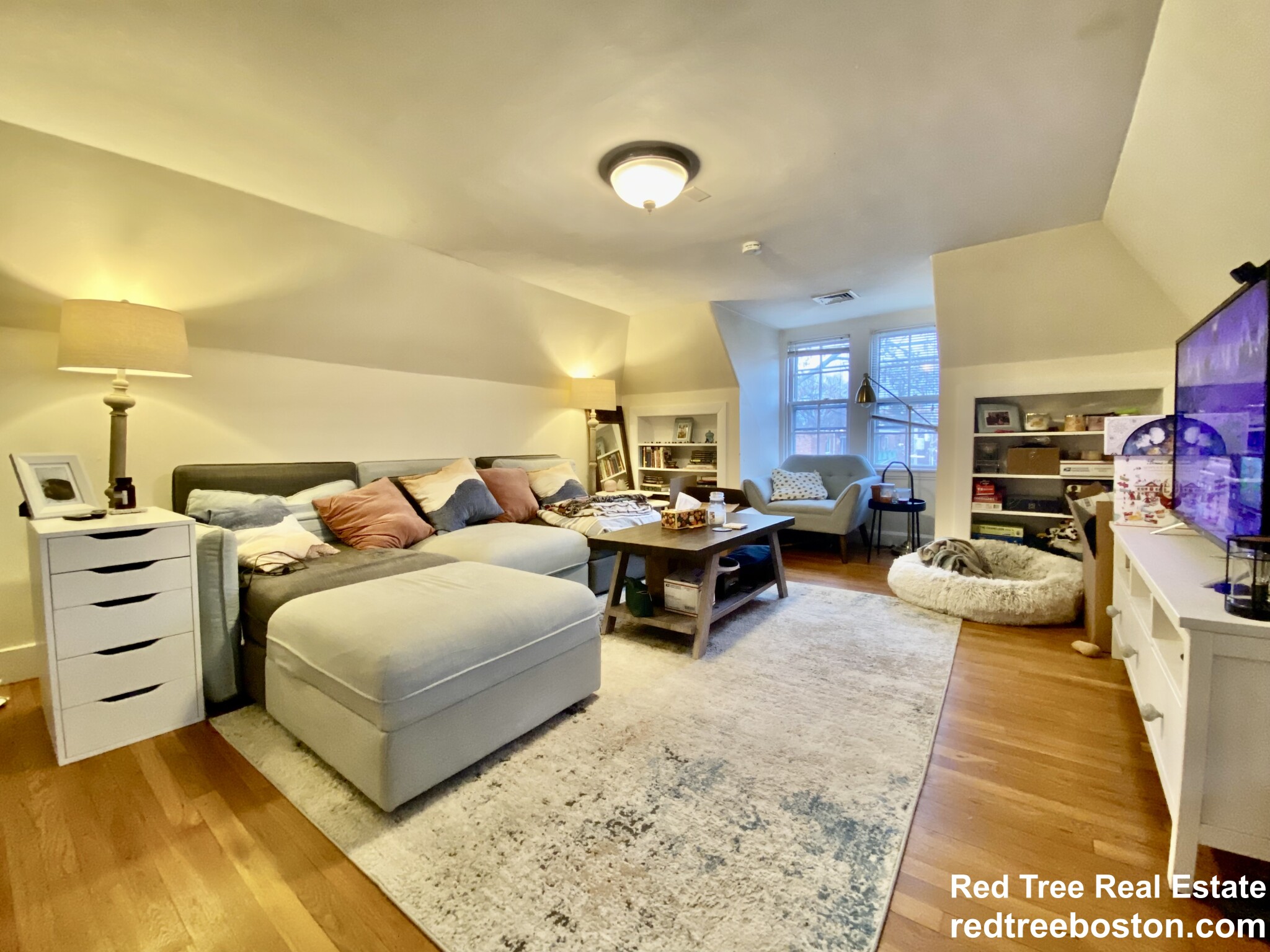 24 Grovenor Rd, Jamaica Plain