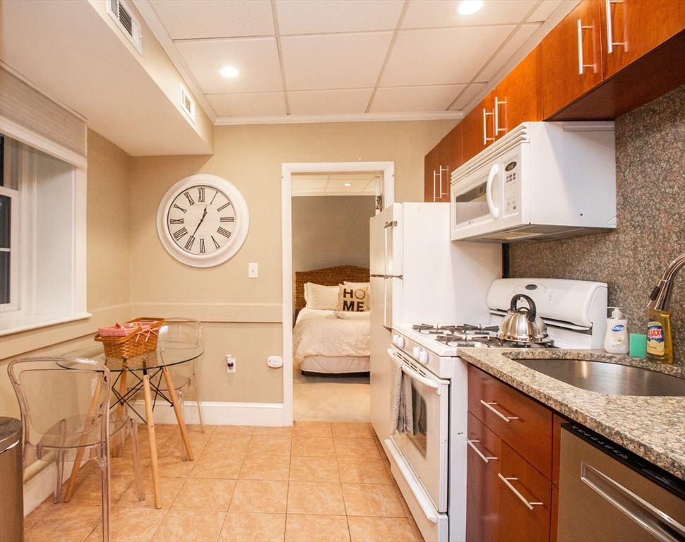 1253 Beacon St, Coolidge Corner