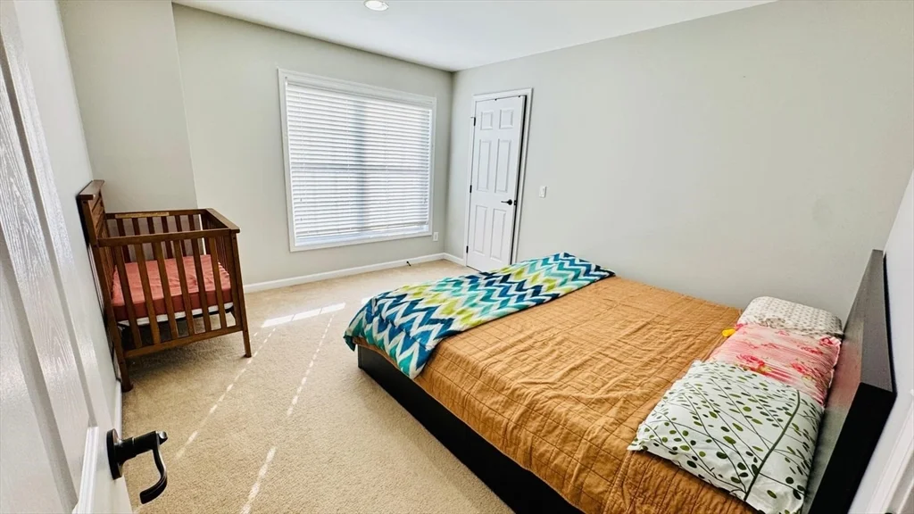 294 Hayden Rowe St, Hopkinton