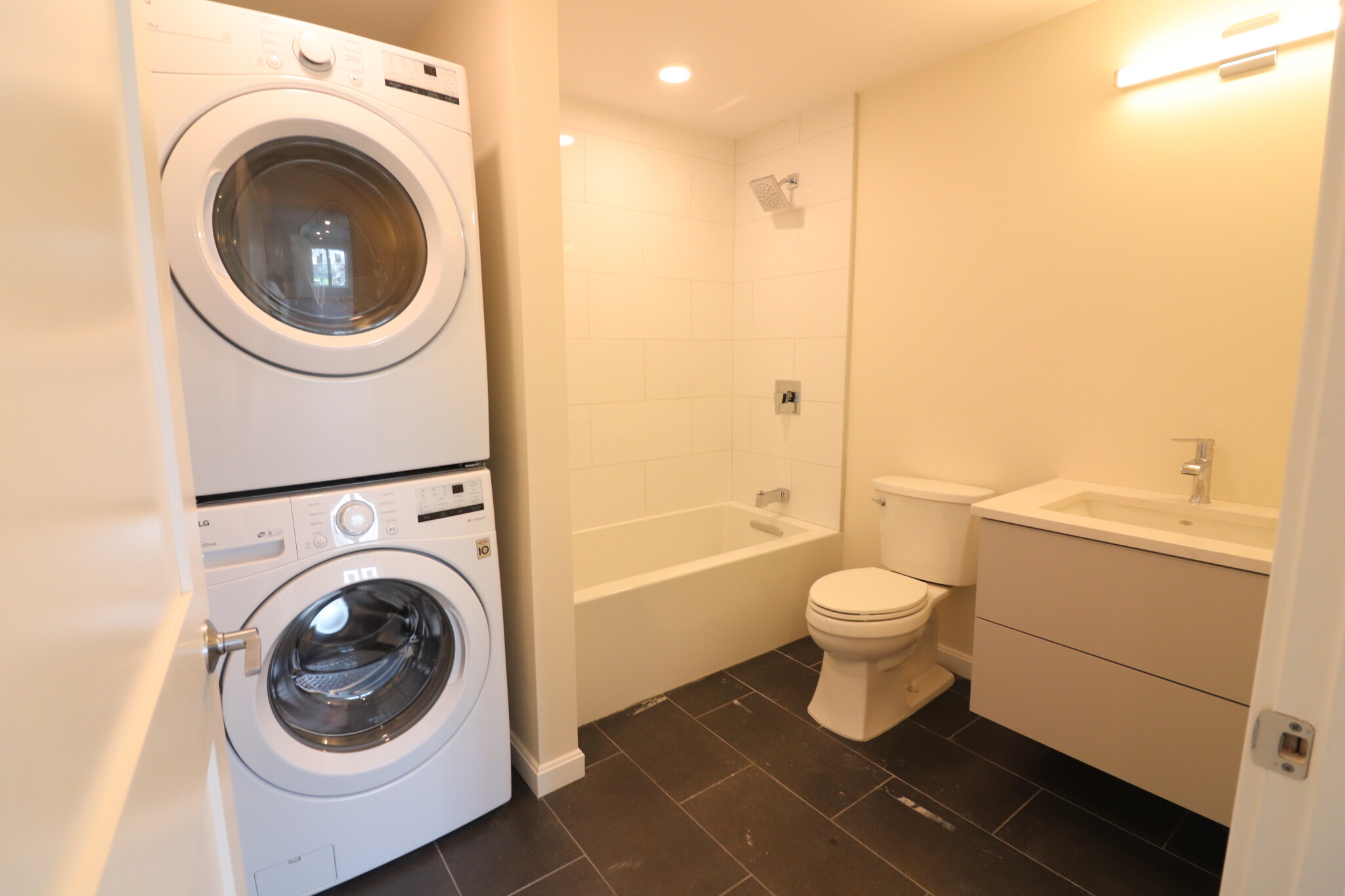 458 Washington St, Brighton