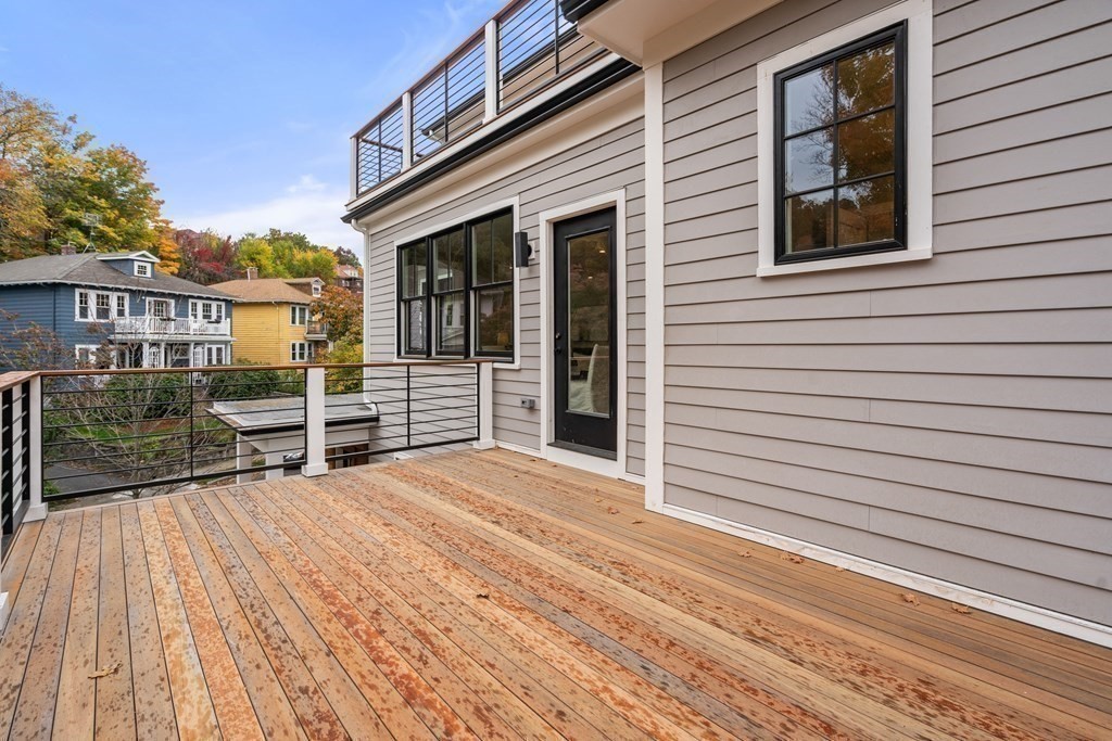 96 Verndale St, North Brookline