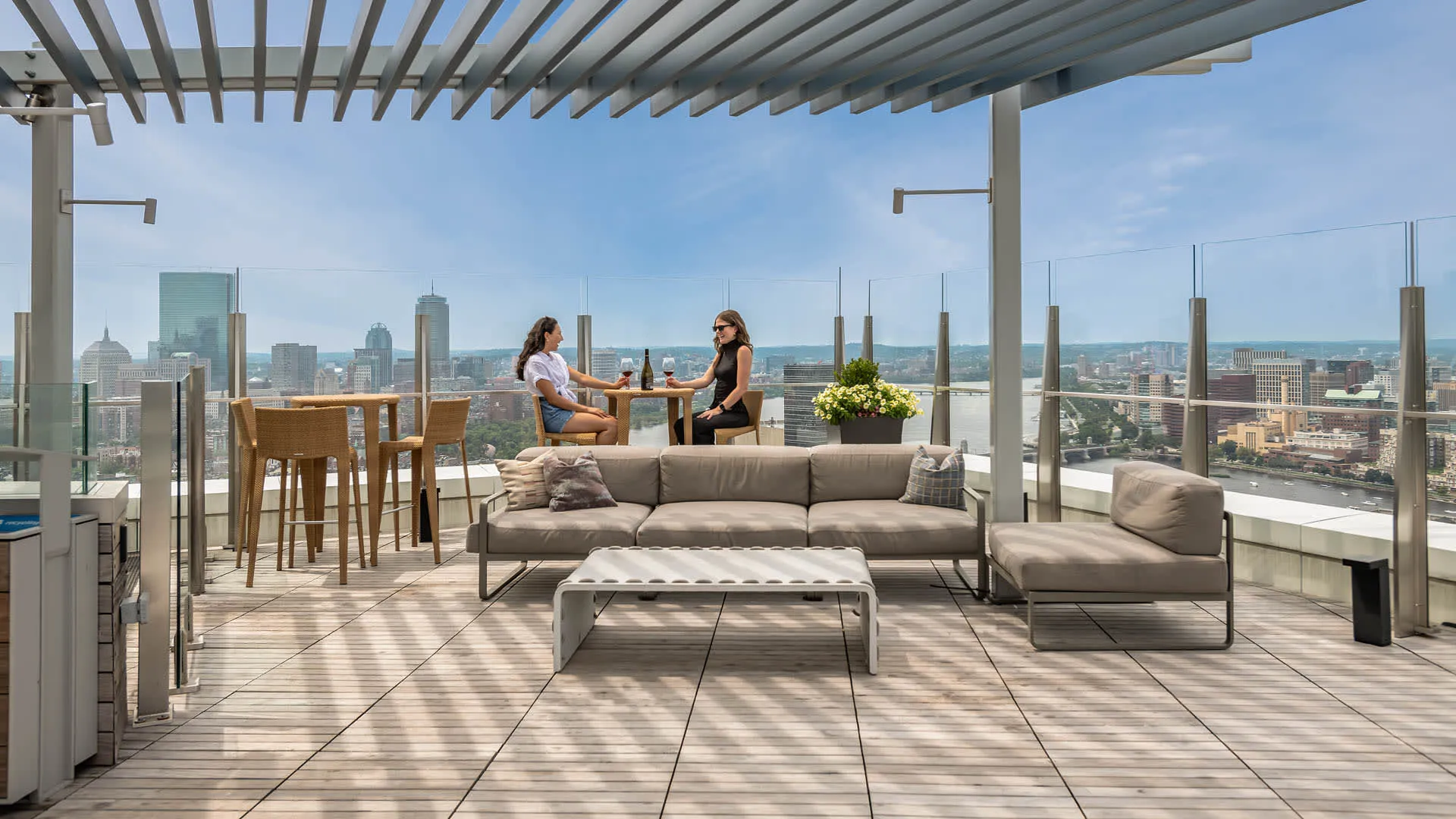 35 Lomasney Way, West End