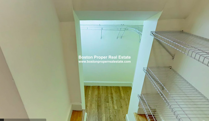 195 Commonwealth Ave, Back Bay