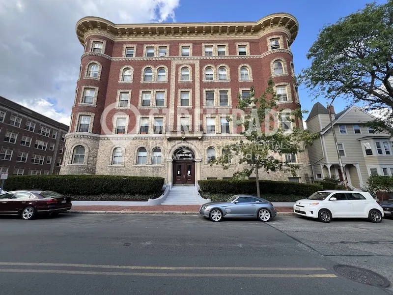 2 Ware St, Mid-Cambridge