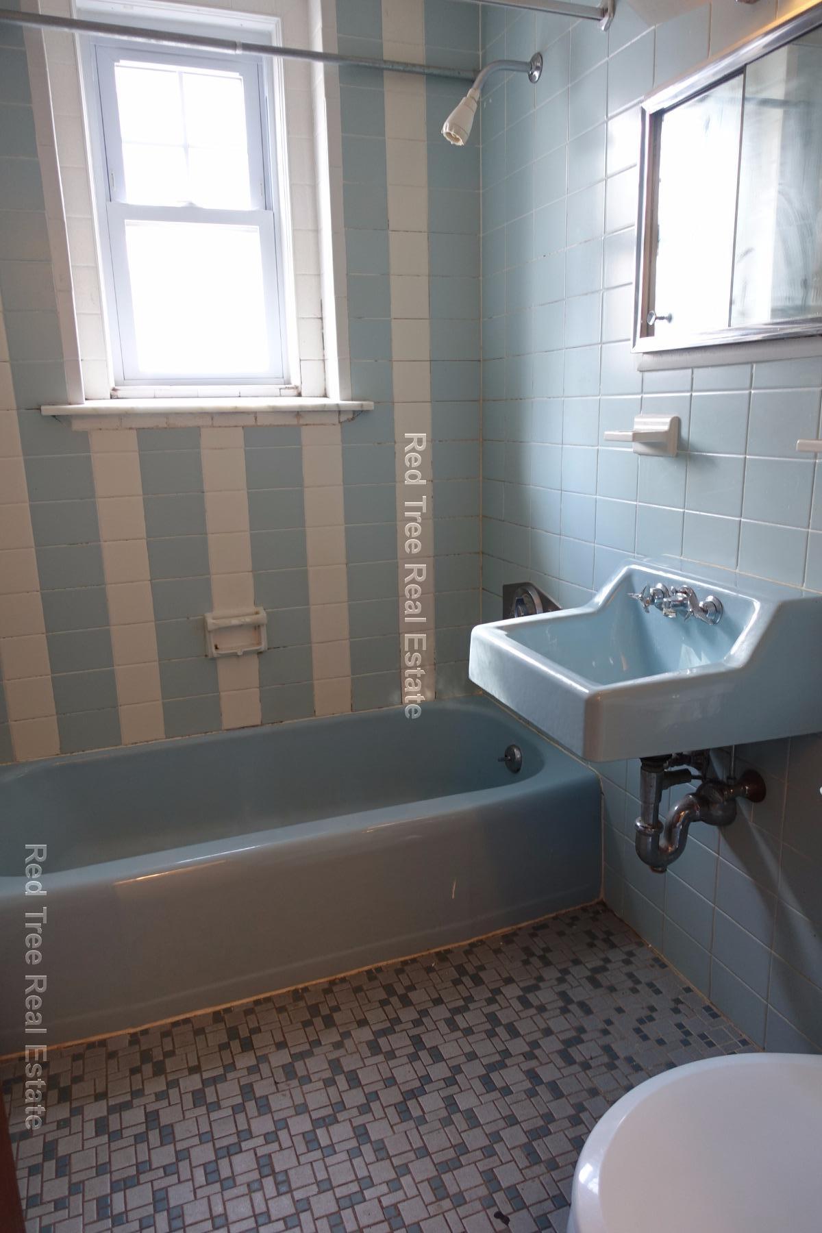 2018 Commonwealth Ave, Brighton