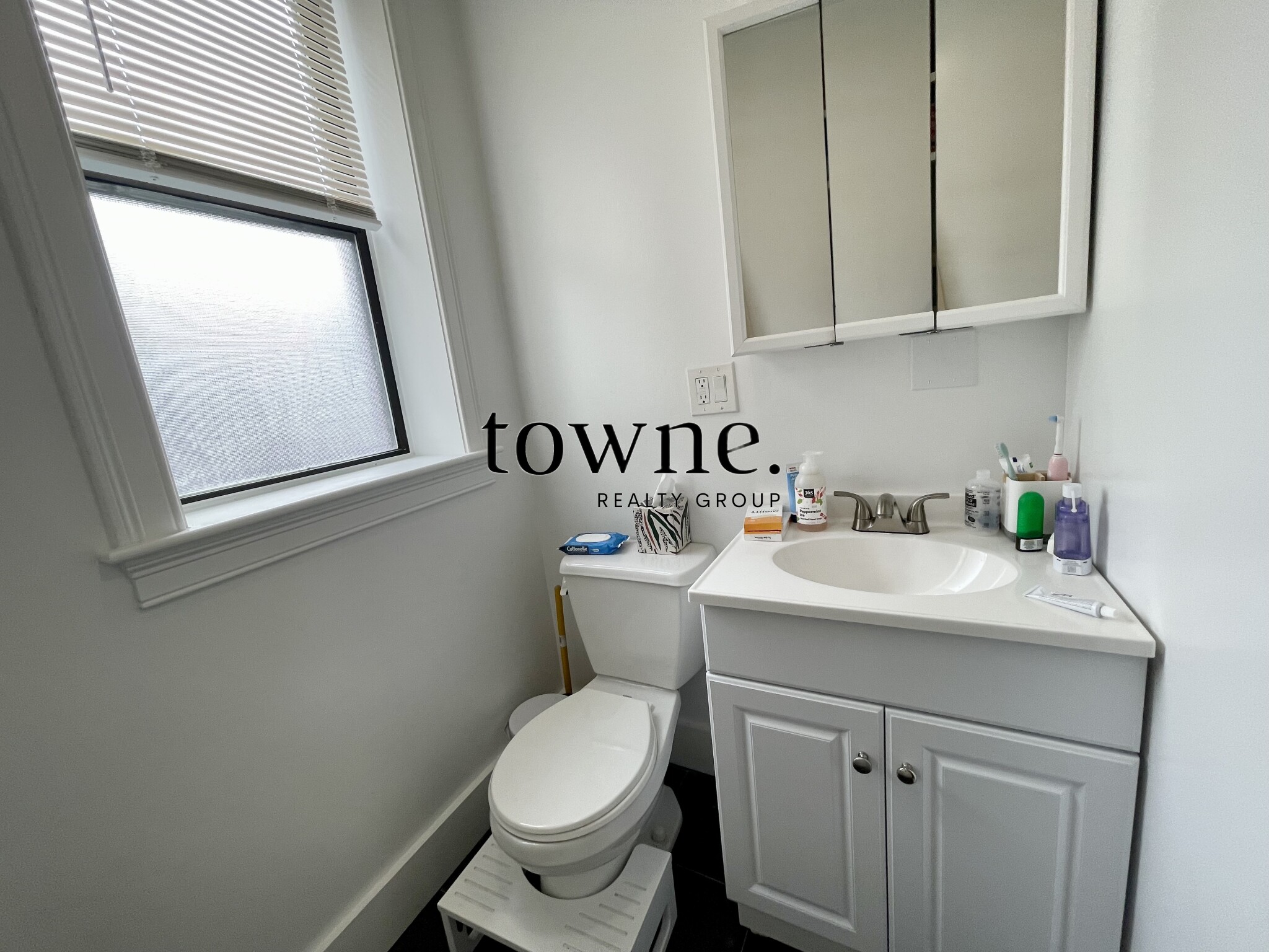 11 Queensberry St, Fenway