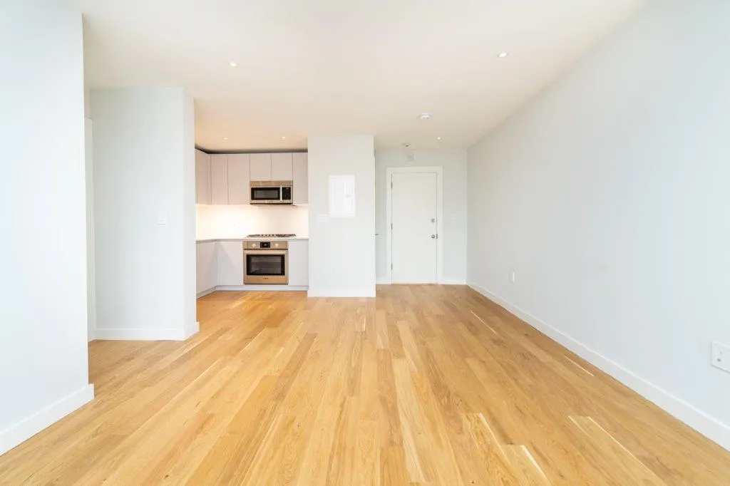 123 Highland Ave, Winter Hill
