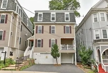 135 Calumet St, Mission Hill