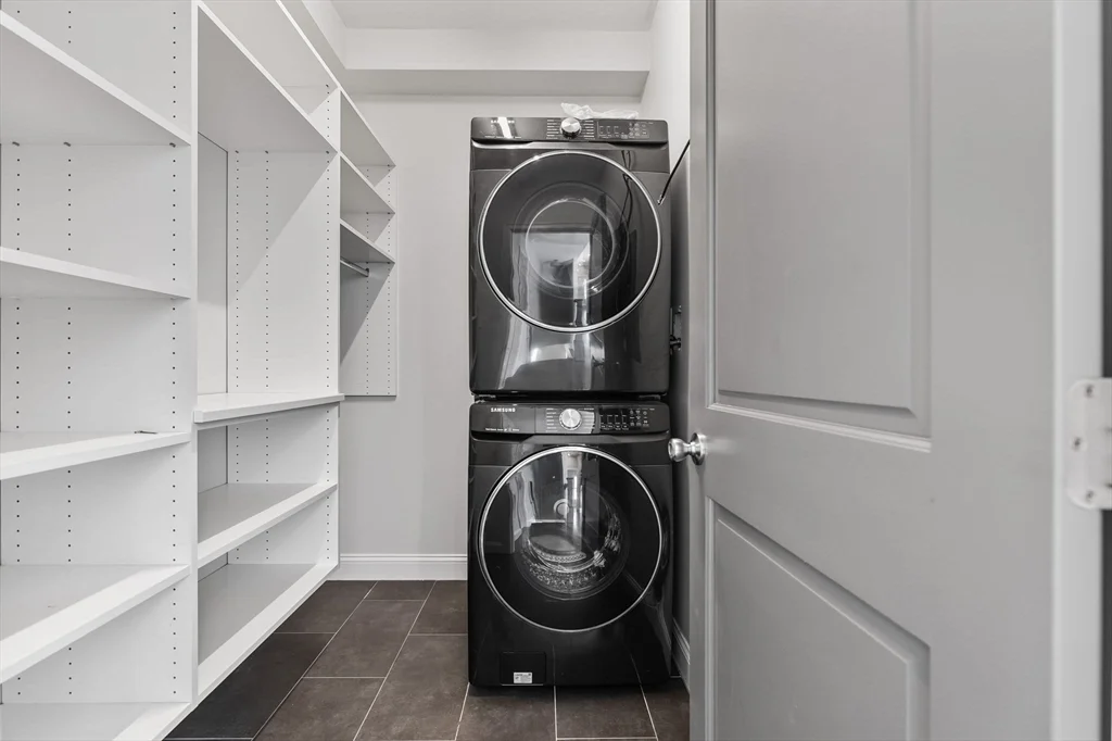 83 Centre St, Dorchester