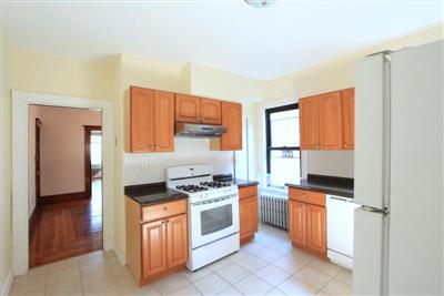 53 Bay State Ave, Powder House Square