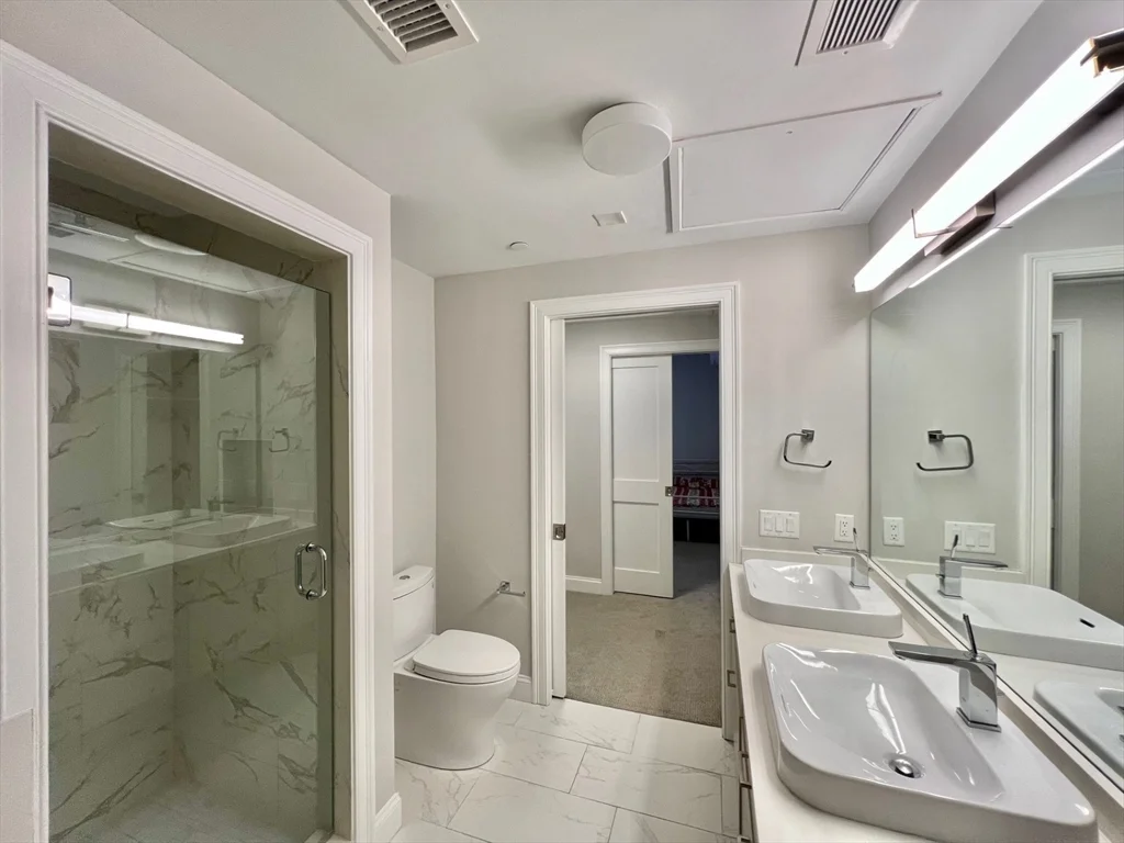 771 Harrison Ave, South End