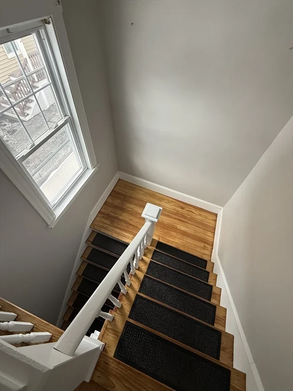 153 Oakland Ave, Methuen