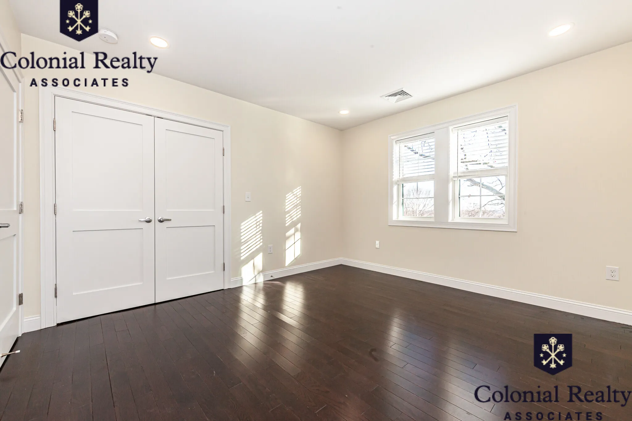 48 Caldwell Rd, West End