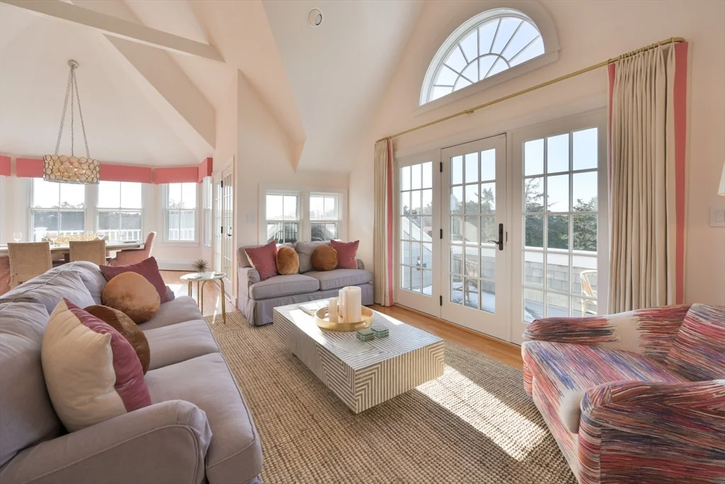 63 Monomoy Rd, Monomoy