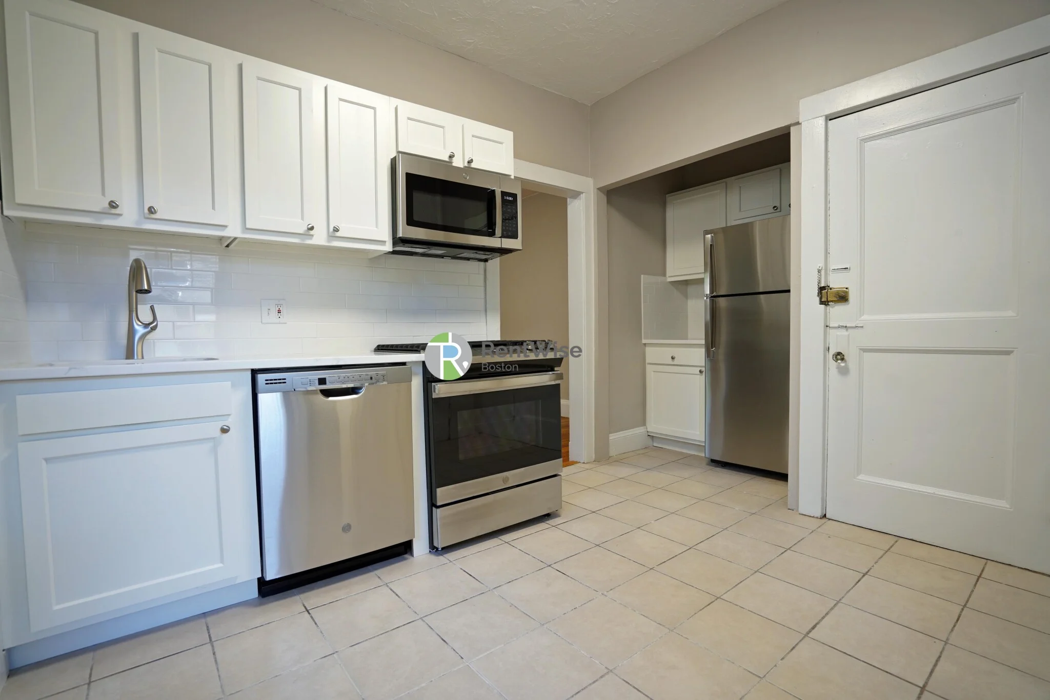 294 Harvard St, Mid-Cambridge