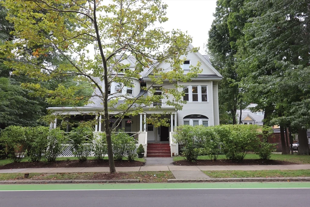 162 Babcock St, Coolidge Corner