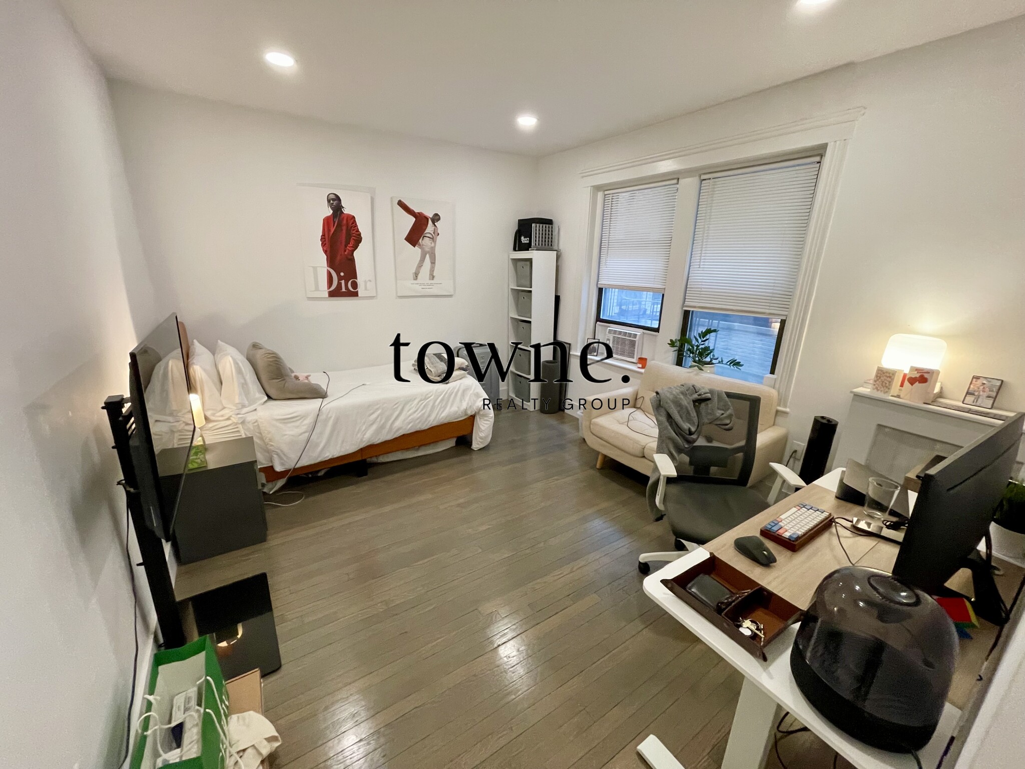 11 Peterborough St, Fenway