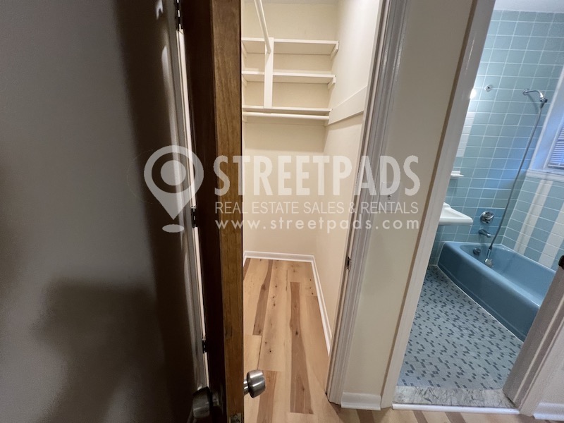 2018 Commonwealth Ave, Brighton