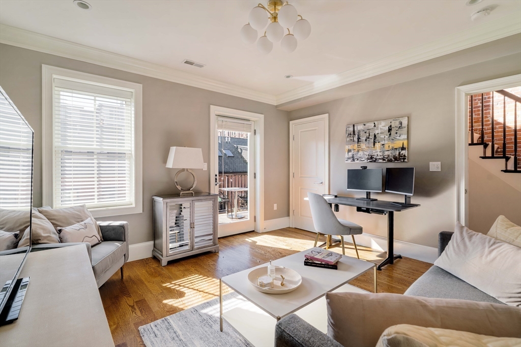 462 Shawmut, South End