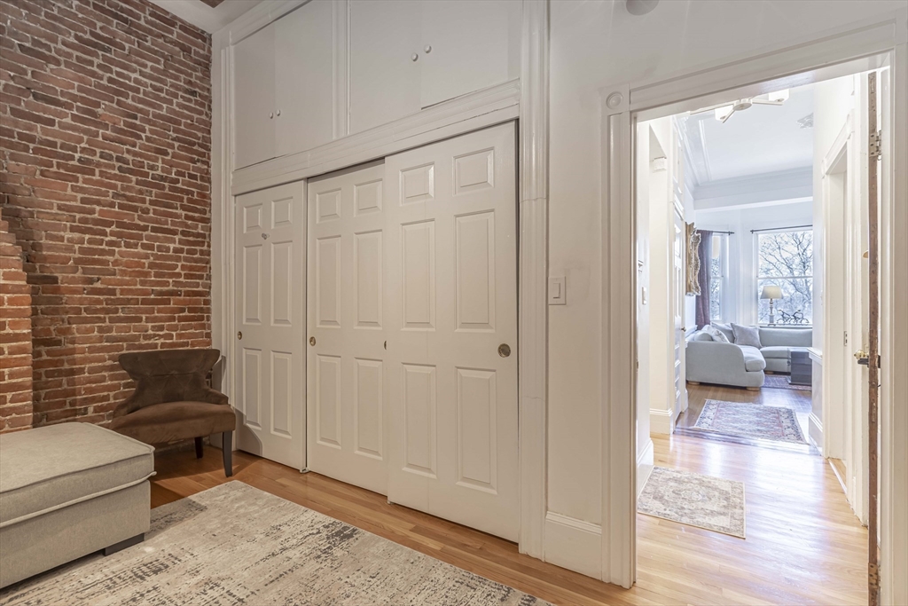 462 Beacon St, Back Bay