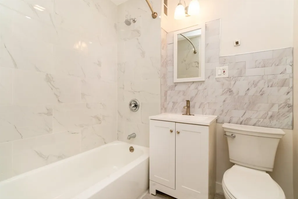 331 Centre St, Jamaica Plain