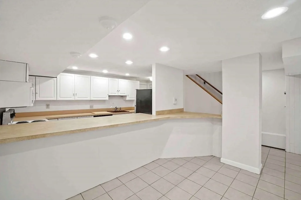 163 West Newton, South End