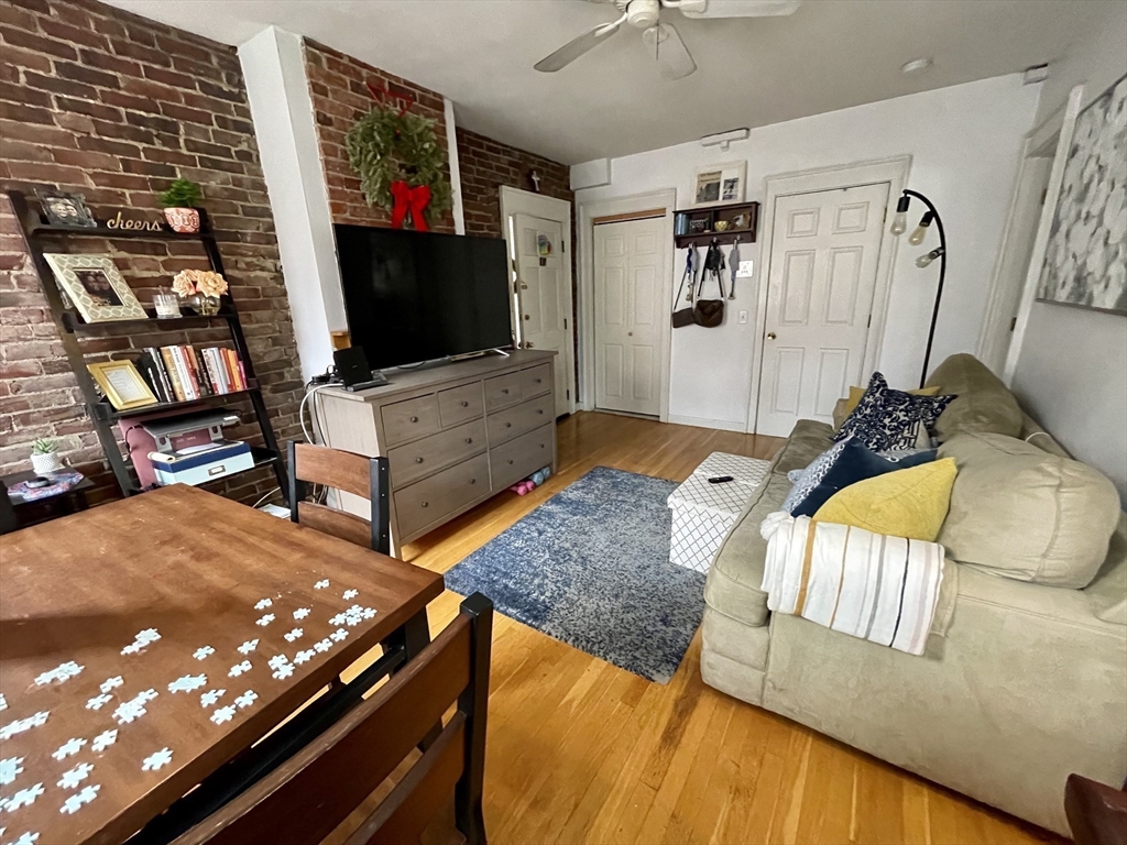 13 Thacher St, North End