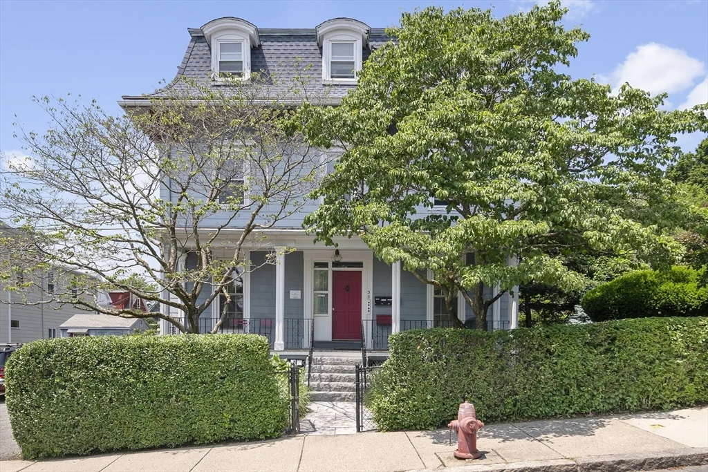 38 Spring, Spring Hill