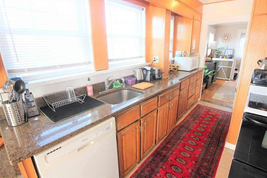 168 Faneuil St, Brighton