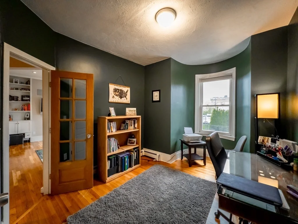 122 Day St, Jamaica Plain