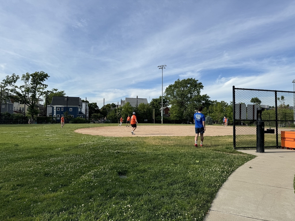 51 Dimick St, Somerville