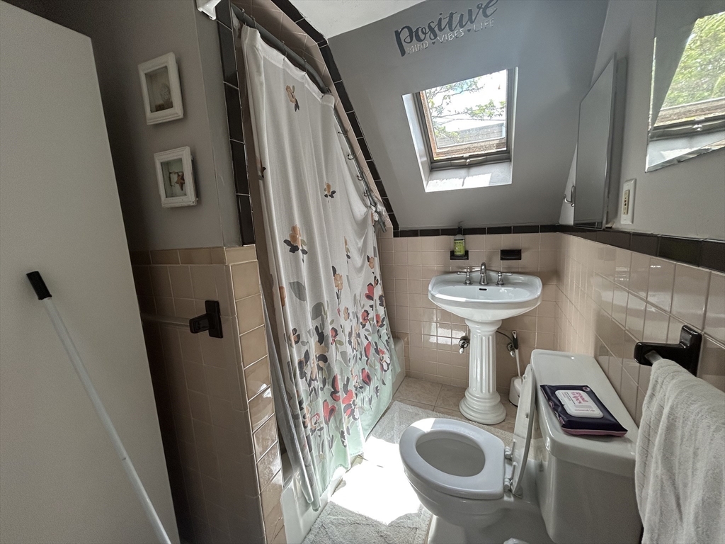 370 Main St, Winthrop