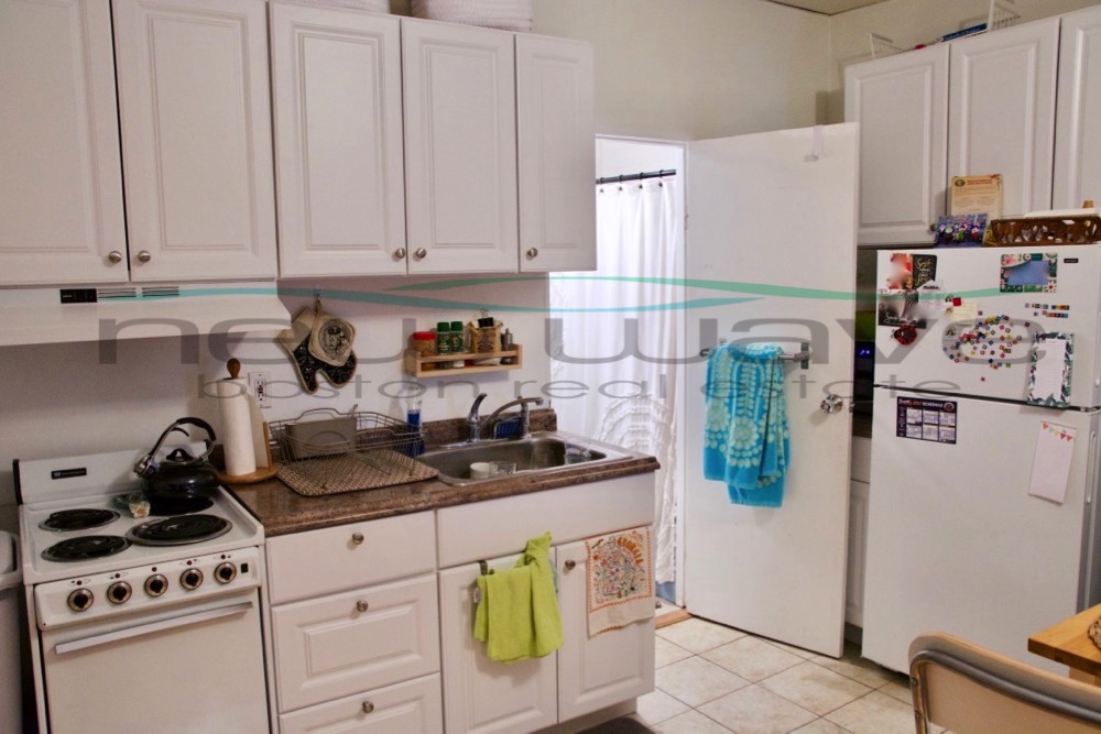 702 Massachusetts Ave, South End