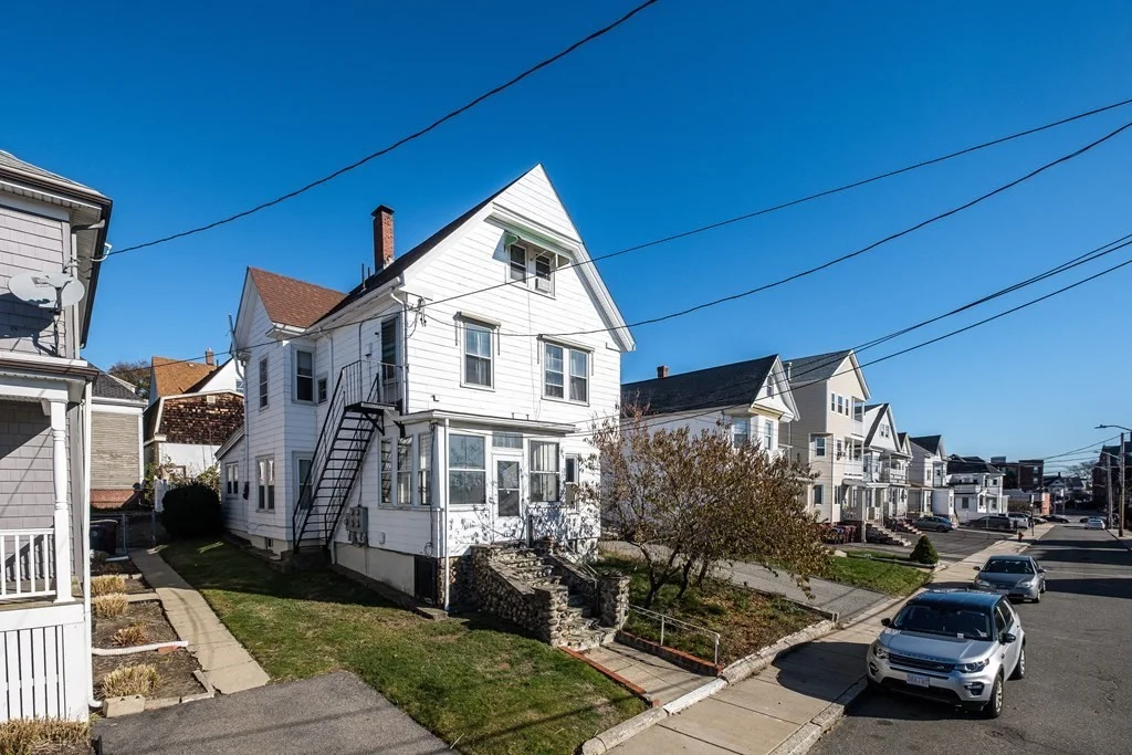 33 Ellsworth St, Everett