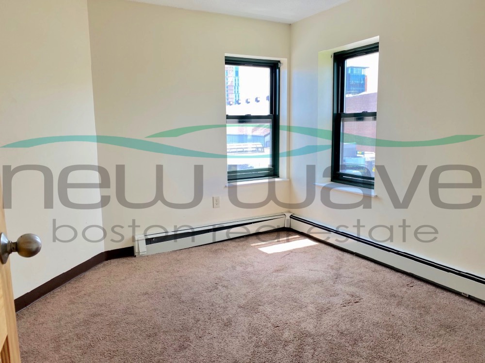 400 Massachusetts Ave, South End