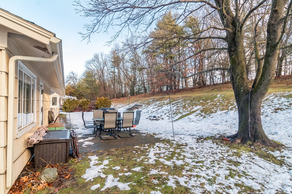 17 Francine Rd, Saxonville