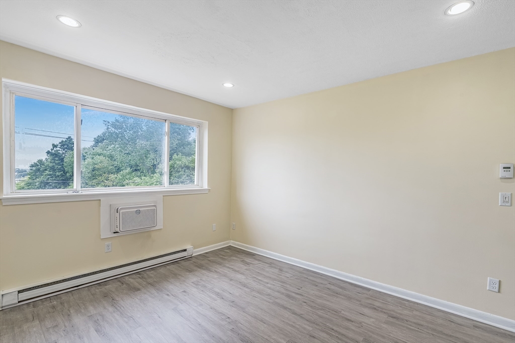 256 Parker Hill Ave, Mission Hill