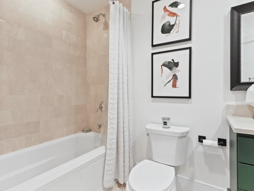 525 E 7th St, South Boston