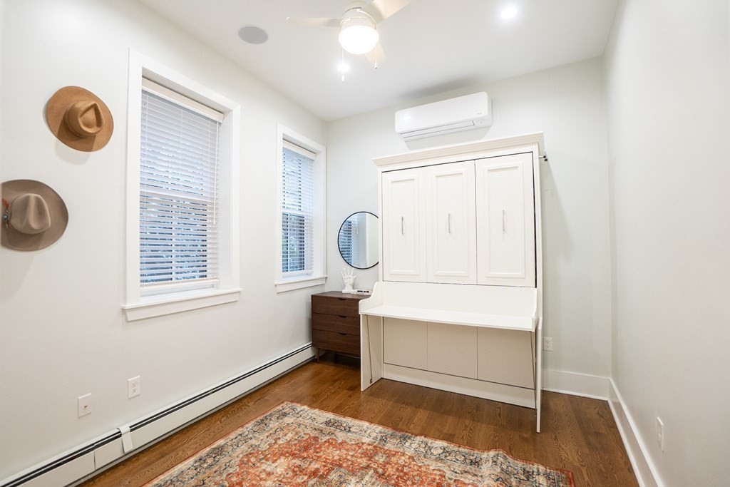 1 bed, 1 bath apartment for rent at 68 Phillips St Unit 2, Beacon Hill — photo 3 of 9
