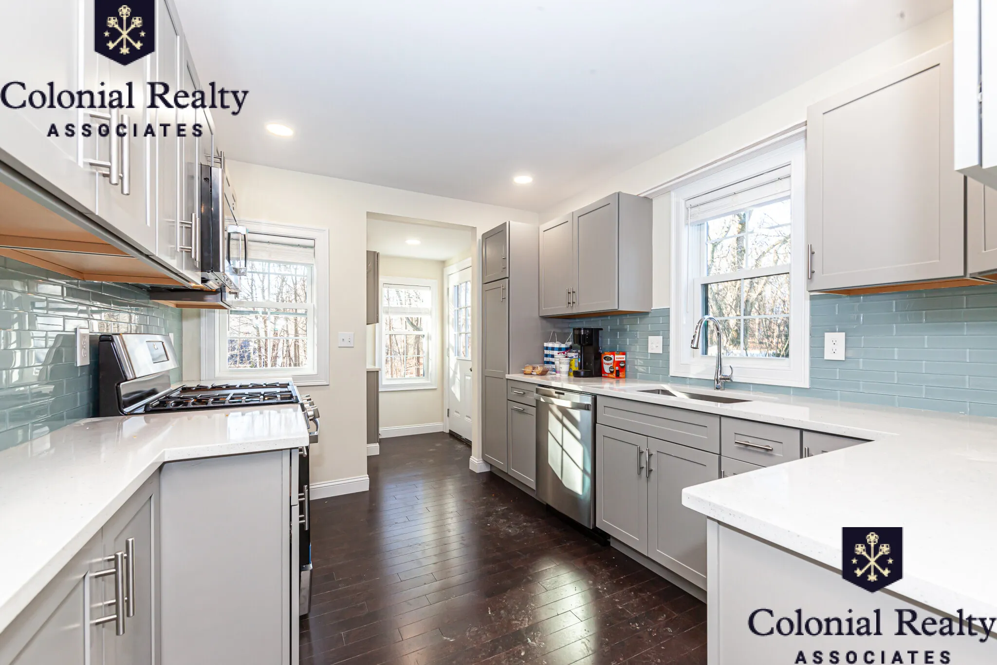 48 Caldwell Rd, West End