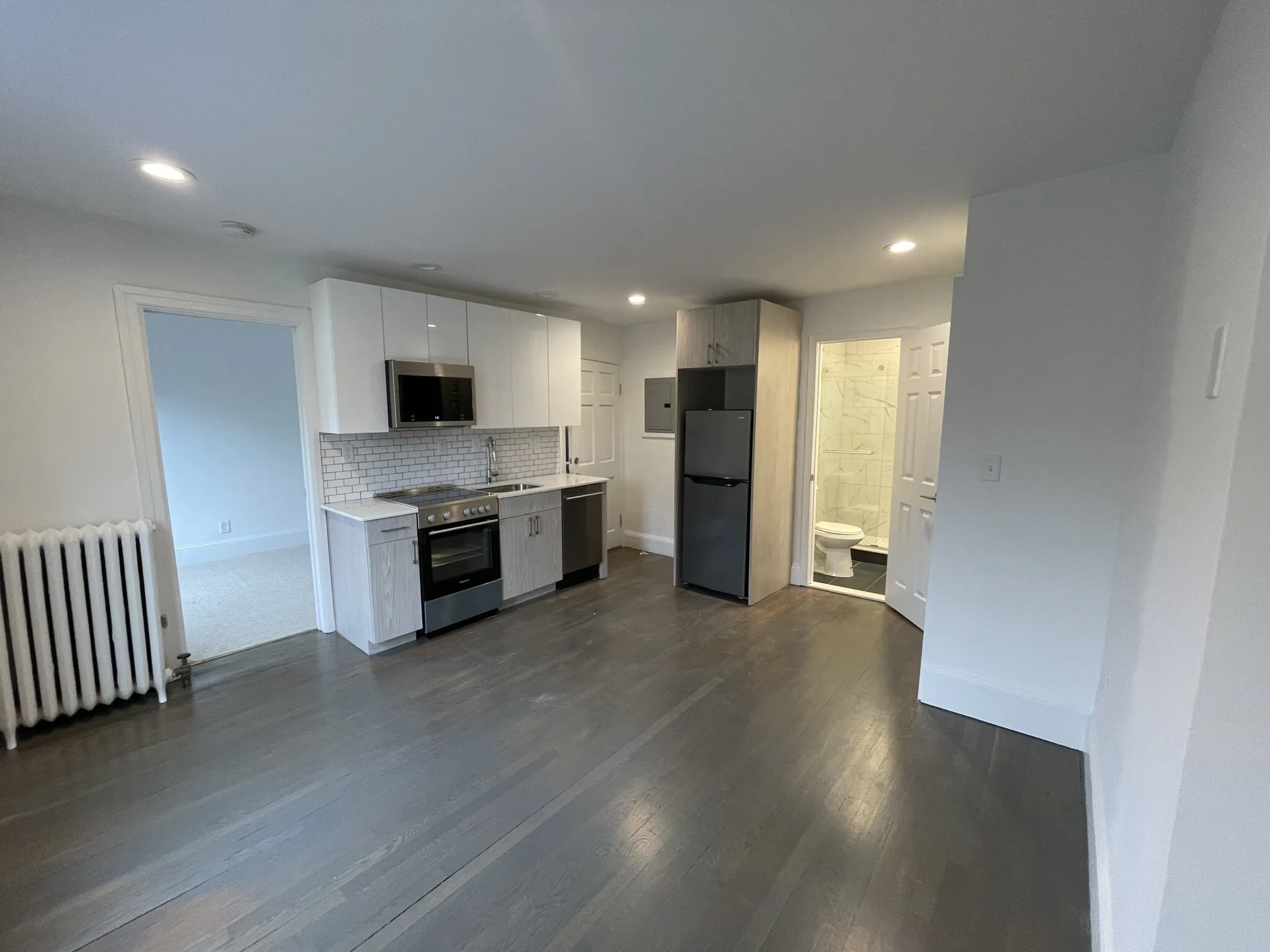 225 Newbury St, Back Bay