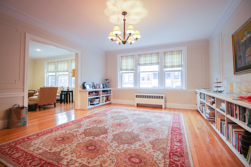 89 Pleasant St, Coolidge Corner