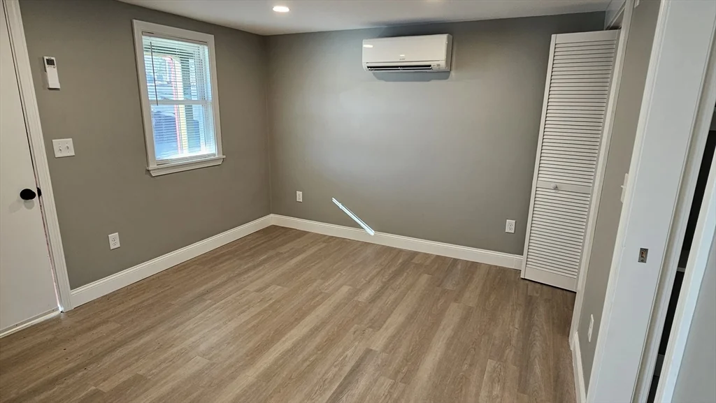 825 Scenic Hwy, Bourne