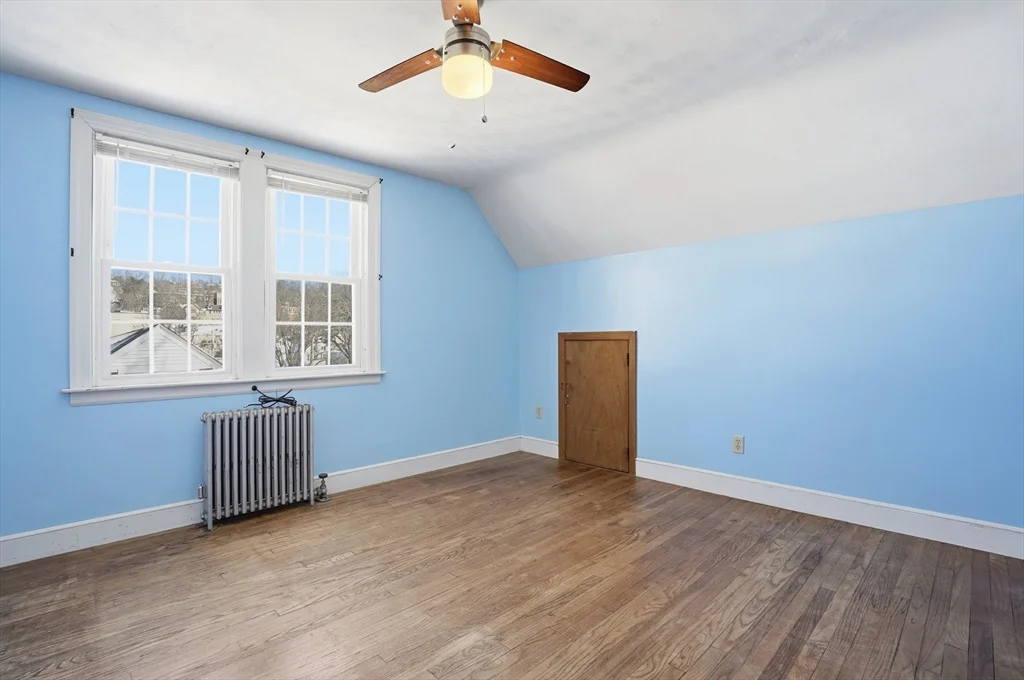 12 Cardinal Rd, Tatnuck