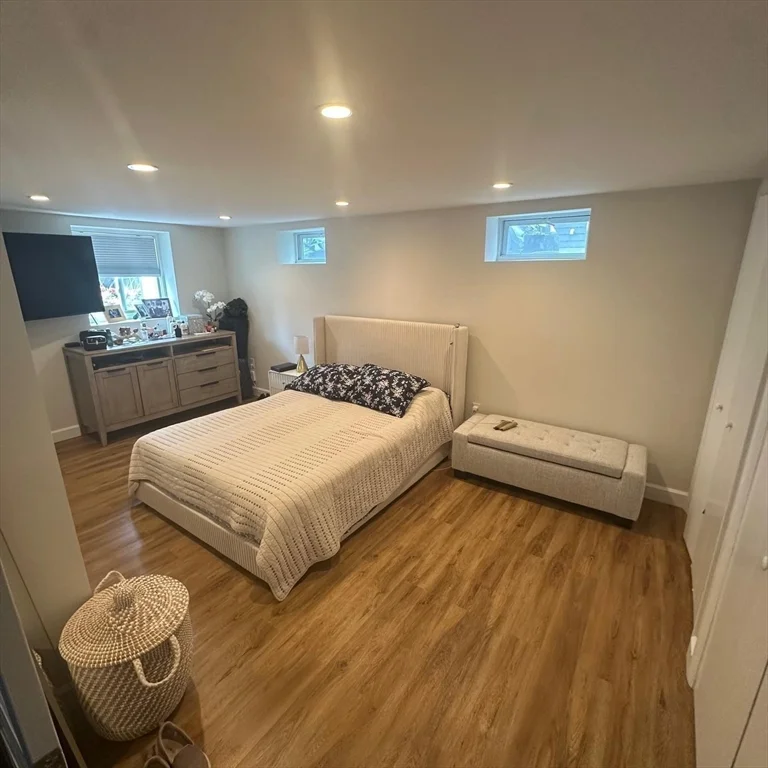 15 Campbell Rd, Arlington
