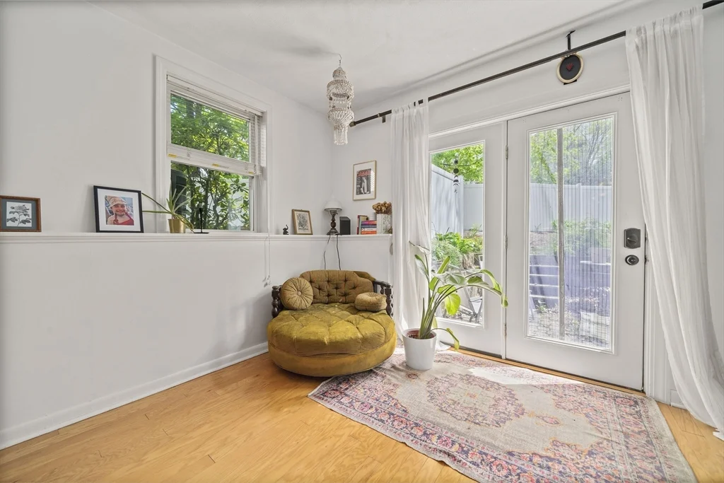 11 Marion St, Roslindale