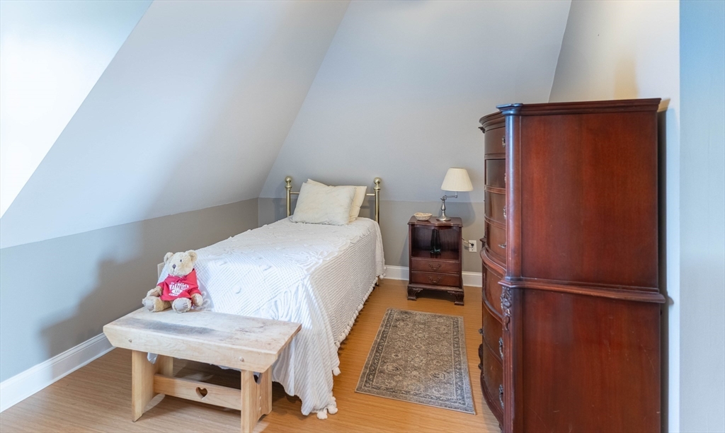 18 Chestnut St, Wakefield