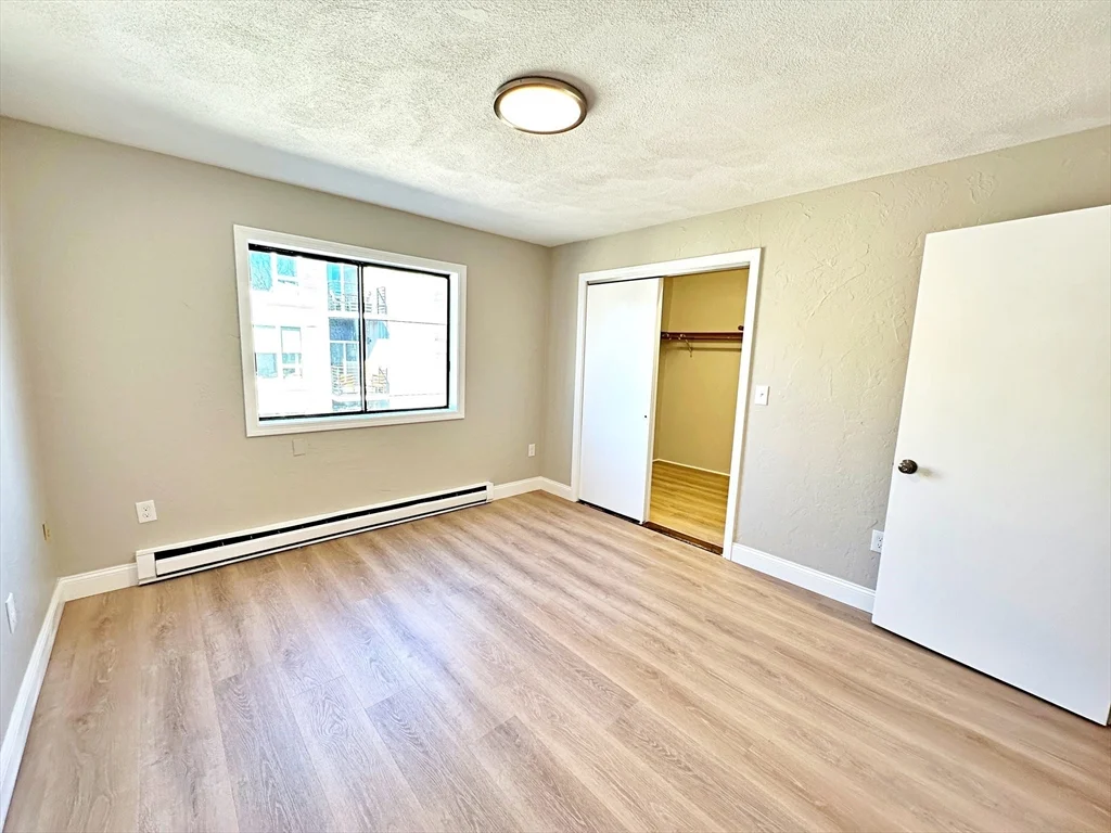 89 Cottage St, East Boston