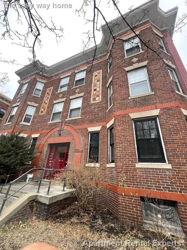 25 Fairfield St, Porter Square
